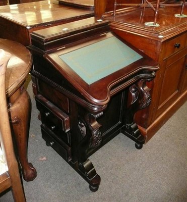 Lot 741 - Reproduction mahogany Davenport