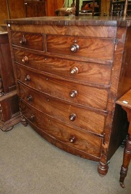 Lot 798 - Victorian mahogany bow fronted chest