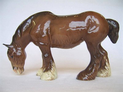 Lot 1139 - Beswick brown grazing Shire Horse, model No. 1050, gloss, 14cm high