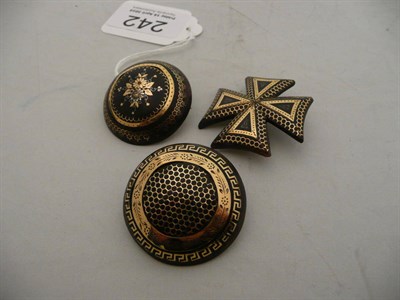 Lot 242 - Three tortoiseshell pique brooches