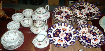 Lot 274 - A Pointon's 'Imari' dessert service and a Japanese rose painted tea service on two trays