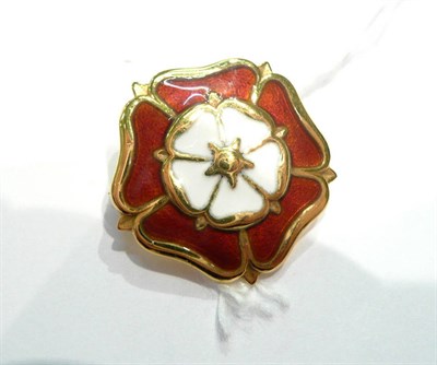 Lot 102 - A 9ct gold sweetheart brooch, as a white enamelled rose superimposed onto a red rose, by...