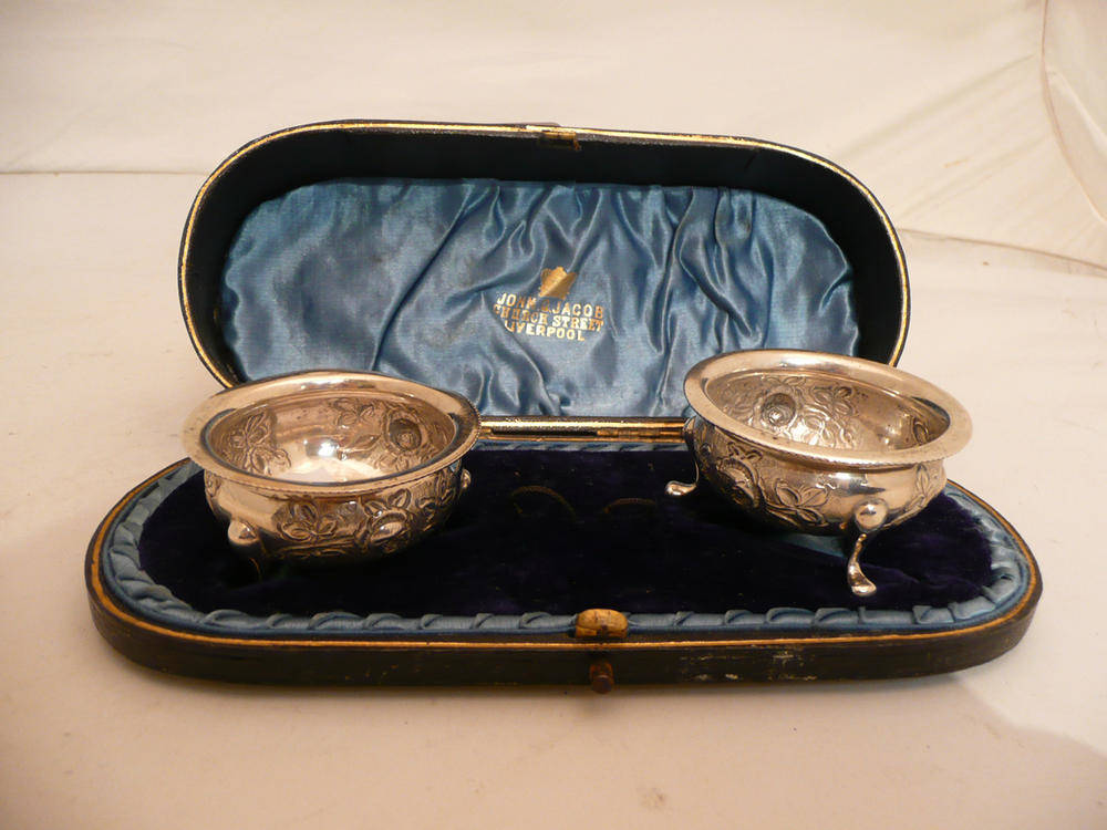 Lot 207 - Cased pair of silver salts, Birmingham 1906