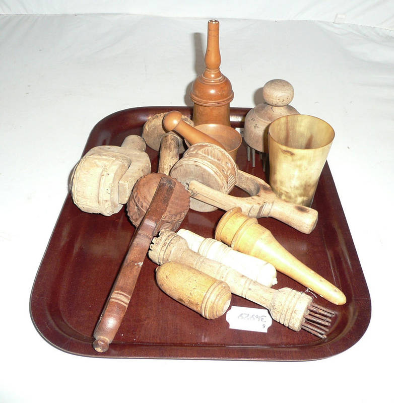 Lot 214 - Assorted treen stamps, apple corer and other kitchenalia