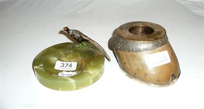 Lot 374 - Horses hoof vesta holder and an onyx 'pheasant' ashtray