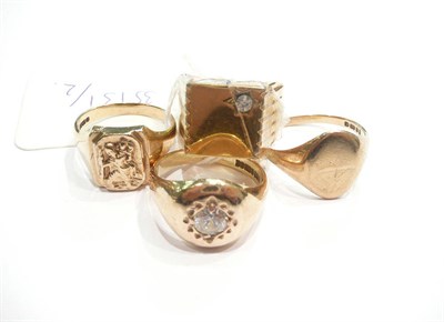 Lot 426 - Three 9ct gold signet rings, another ring and loose stones