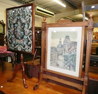 Lot 650 - Two fire screens