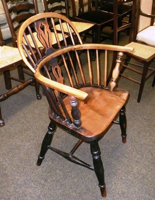 Lot 689 - Ash and elm Windsor chair