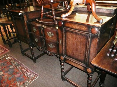 Lot 749 - An oak sideboard