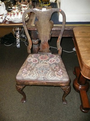 Lot 773 - Single Queen Anne side chair