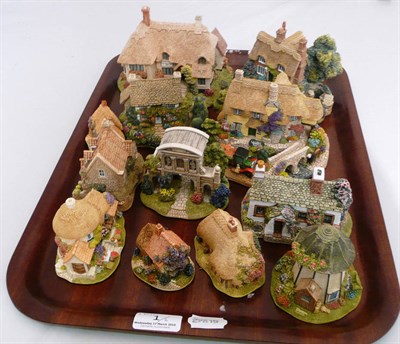 Lot 1 - Twelve Lilliput Lane groups (various sizes) including "Watermeadows" and "Mosswood" with boxes