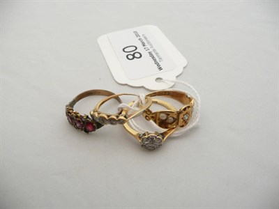 Lot 80 - A diamond cluster ring and three other rings (a.f.)