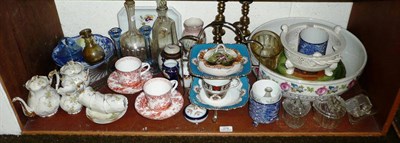 Lot 279 - A shelf of decorative ceramics including Royal Crown Derby, modern Leeds creamware, etc