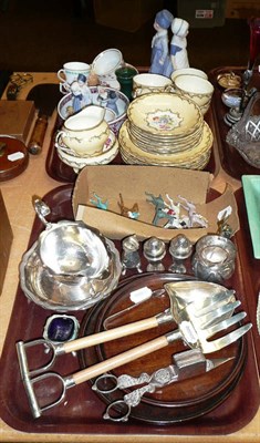 Lot 298 - Three trays of decorative ceramics, including a teaset and plated ware