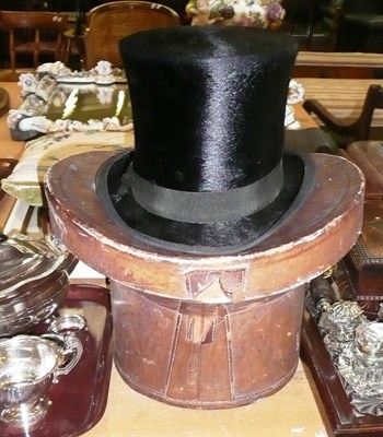 Lot 313 - Top hat in fitted leather case