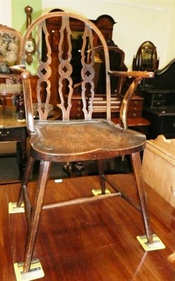 Lot 576 - Ash and elm Windsor chair