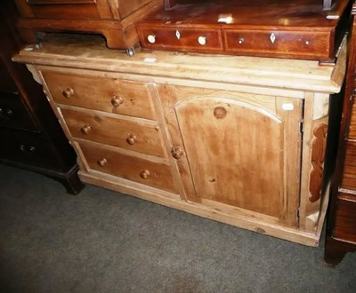 Lot 650 - Pine dresser base