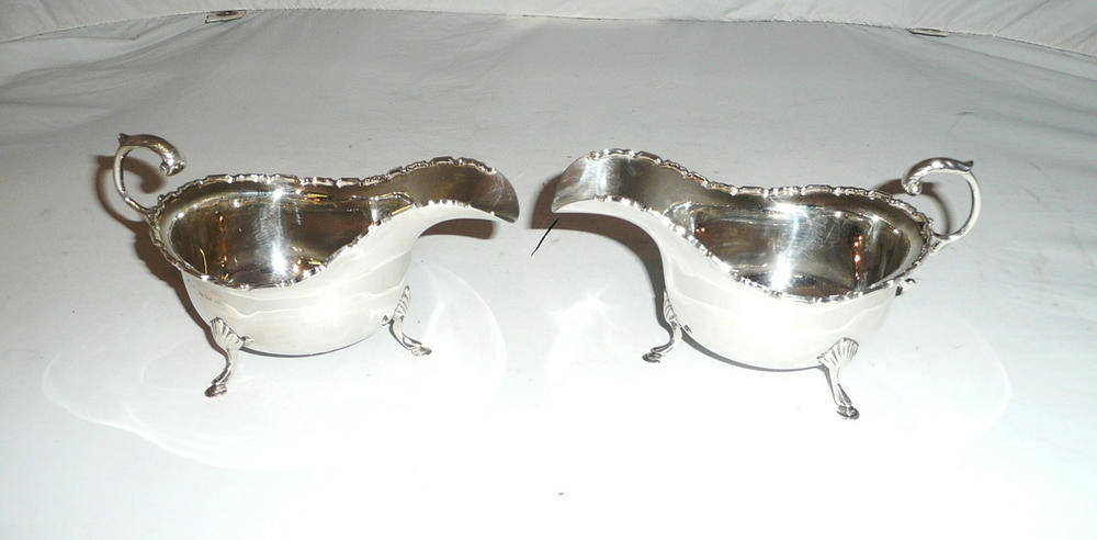 Lot 42 - Pair of silver sauce boats