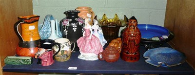 Lot 47 - Shelf of decorative ceramics
