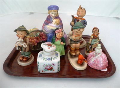 Lot 140 - Tray of Goebel and Doulton figures