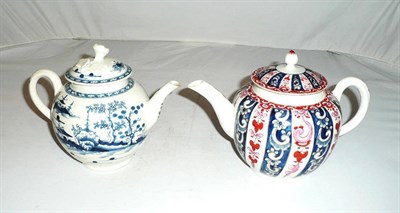 Lot 179 - Two Worcester globular teapots