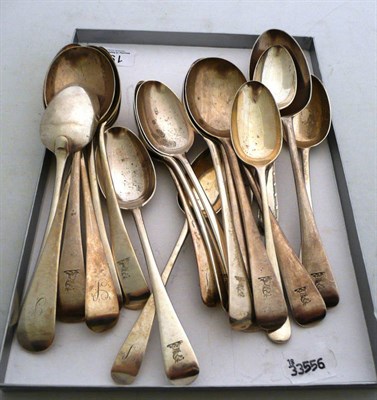 Lot 190 - A quantity of George III and later silver flatware, 37 oz