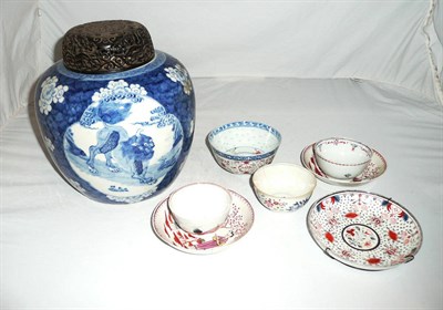 Lot 233 - A tray of Chinese tea bowls and saucers and a 19th century blue and white Chinese vase