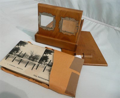 Lot 290 - A French stereo viewer by Julien Damoy, with cards