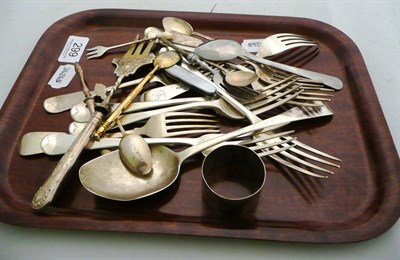 Lot 299 - Quantity of silver flatware, approximately 19oz