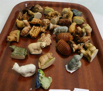 Lot 304 - A tray of Wade Whimsies