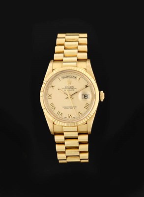 Lot 412 - An 18ct Gold Automatic Day Date Centre Seconds Wristwatch, signed Rolex, Oyster Perpetual Day-Date