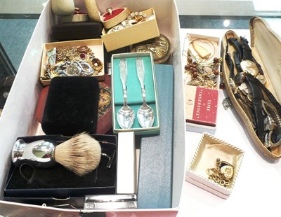 Lot 120 - A quantity of jewellery including two gold rings, costume jewellery, silver-mounted shaving...