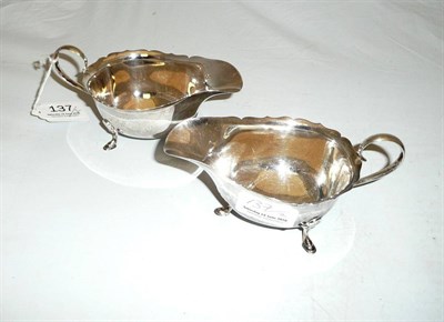 Lot 137 - Pair of silver sauce boats, Sheffield 1936