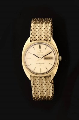 Lot 421 - An 18ct Gold Automatic Calendar Centre Seconds Wristwatch, signed Omega, Constellation, Chronometer