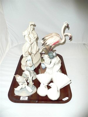 Lot 297 - Tray of ornamental figures including Lladro, Royal Belvedere etc