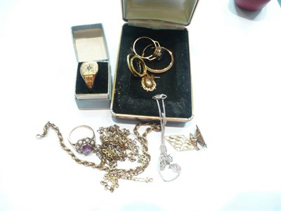 Lot 401 - A small quantity of jewellery including a necklace and rings