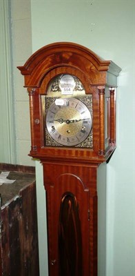 Lot 554 - Reproduction mahogany grand daughter clock