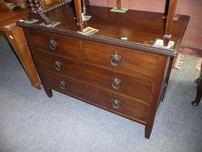 Lot 558 - A chest of drawers