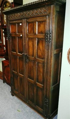 Lot 668 - Small Oak Wardrobe