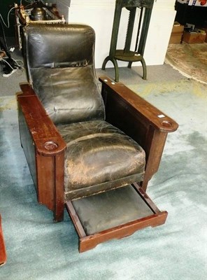 Lot 713 - Unusual gentleman's / club armchair 'Glenisters' patent label to rear