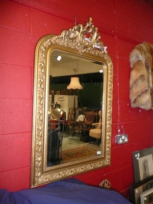 Lot 727 - A giltwood and gesso wall mirror a/f