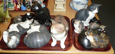 Lot 28 - Eleven Moorside Pottery cats on two trays