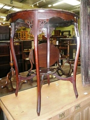 Lot 616 - Edwardian mahogany occasional table