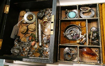Lot 68 - A box of jewellery including silver brooches, agate jewellery, pencils, etc