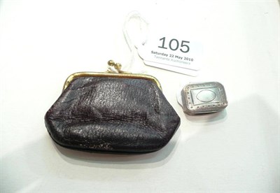 Lot 105 - A silver vinaigrette and a purse