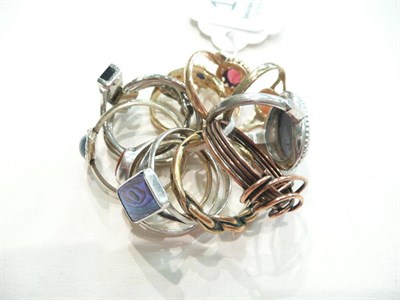 Lot 109 - A 9ct gold ring and eleven assorted dress rings