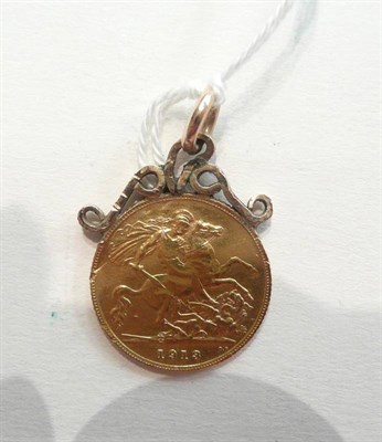 Lot 113 - A 1913 half sovereign with a soldered pendant mount