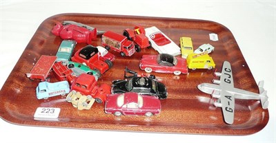 Lot 223 - Tray of diecast vehicles