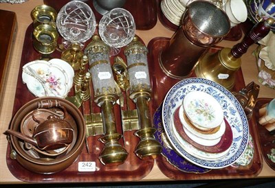 Lot 242 - A quantity of miscellaneous metalwares and ceramics on two trays