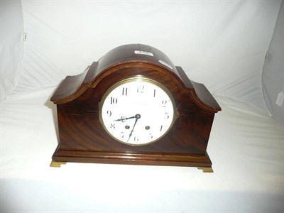 Lot 425 - A mahogany striking mantel clock